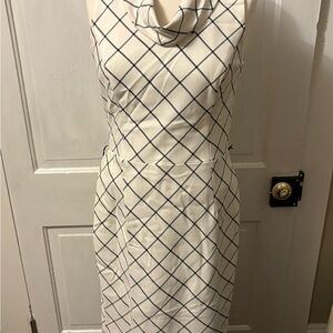 White House Black Market Black and White Sheath Dress